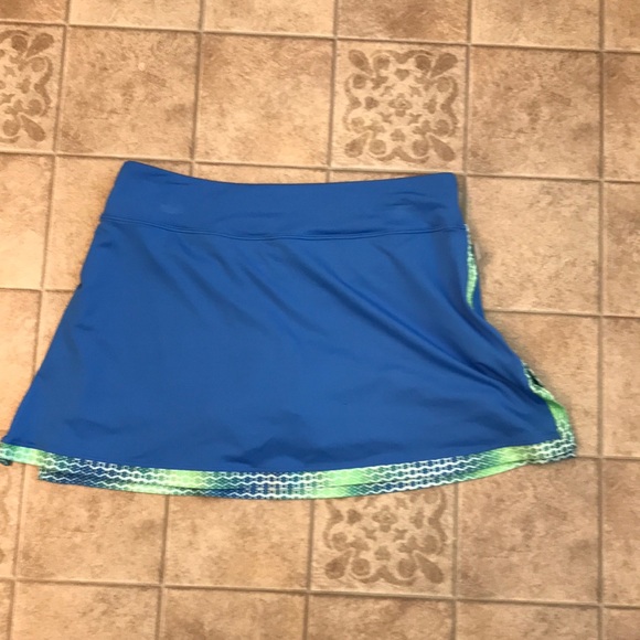 Nike DriFit Tennis Skirt Size Medium - Picture 6 of 6